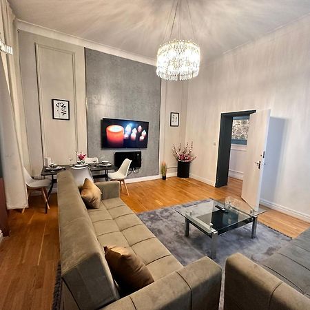 Paddington Station - 2-Bedrooms, 2-Baths And Living Room - Posh Apartment In Central London Kültér fotó