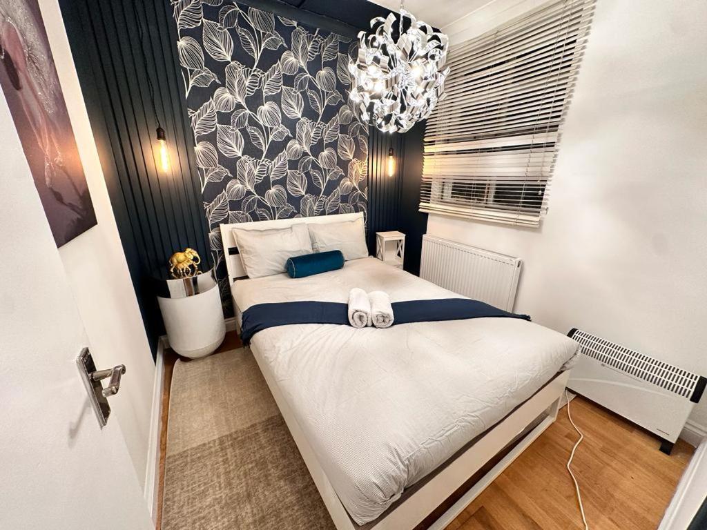 Paddington Station - 2-Bedrooms, 2-Baths And Living Room - Posh Apartment In Central London Kültér fotó